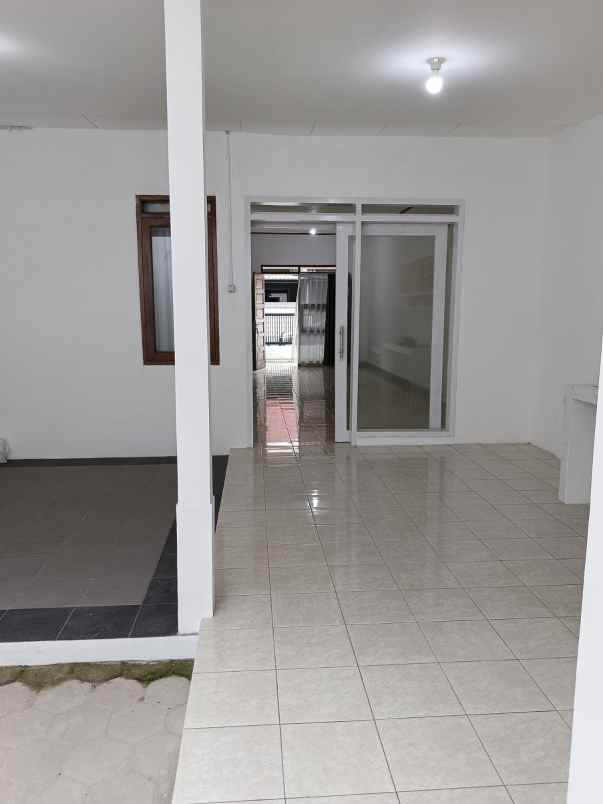 disewakan rumah komplek setra dago