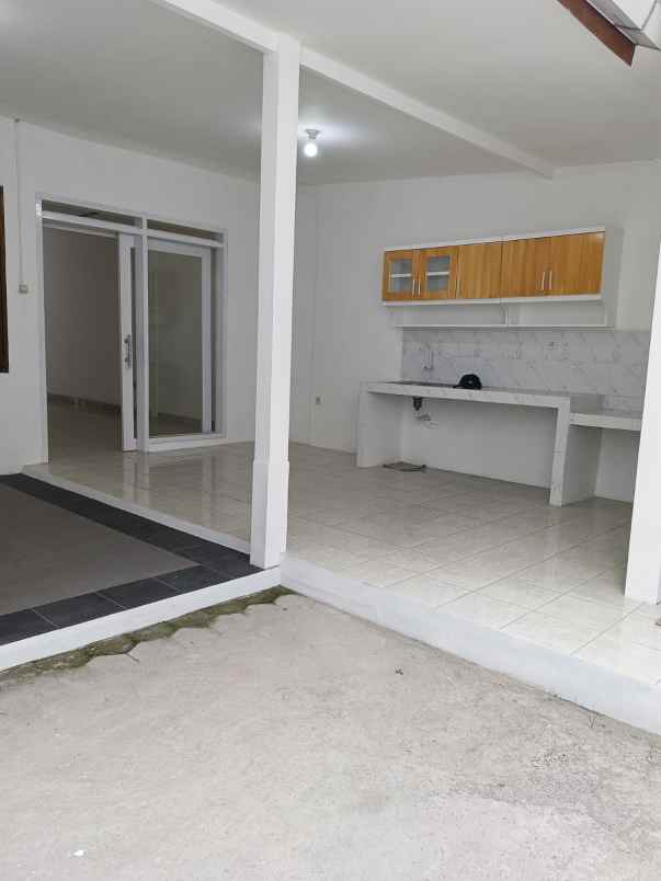disewakan rumah komplek setra dago