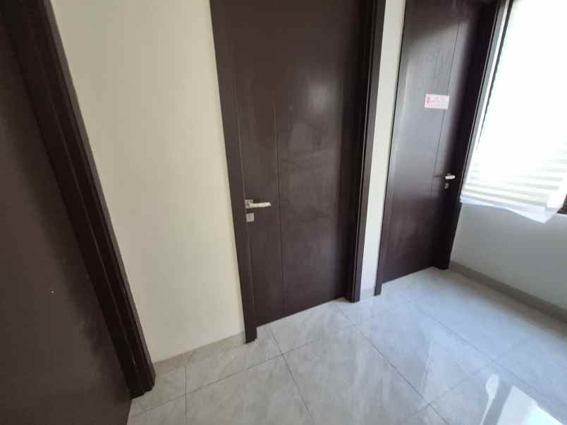 disewakan rumah lavon swan city cikupa