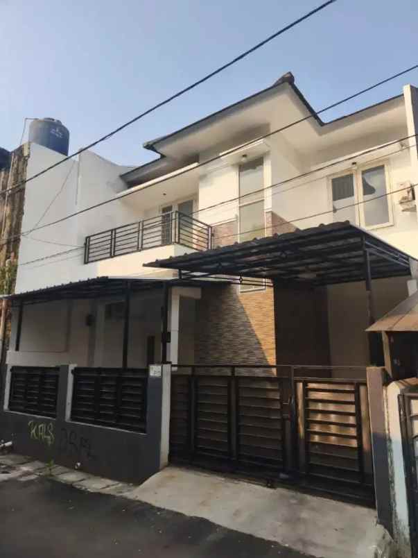disewakan rumah pisangan ciputat