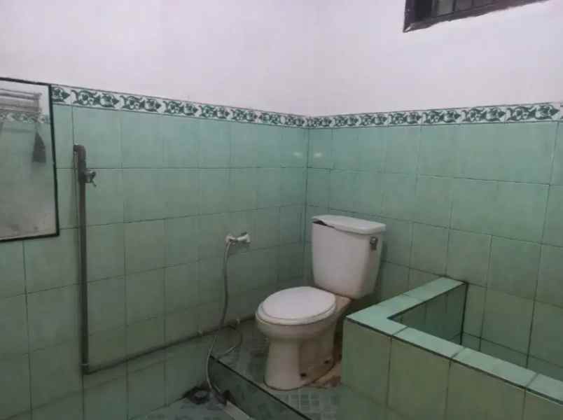 disewakan rumah strategis sarijadi bandung