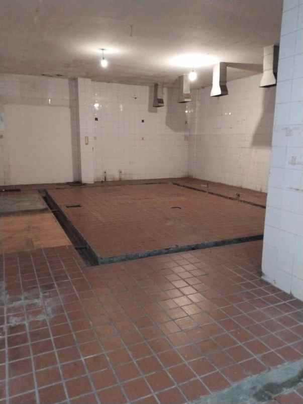 disewakan tempat usaha di surabaya