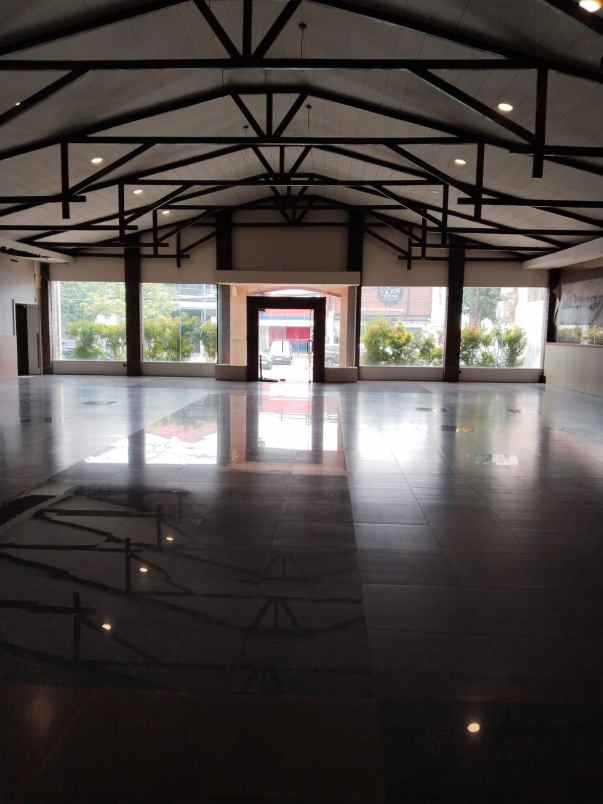 disewakan tempat usaha di surabaya