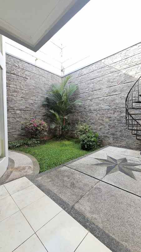 for sale rumah premium mekarwangi bandung