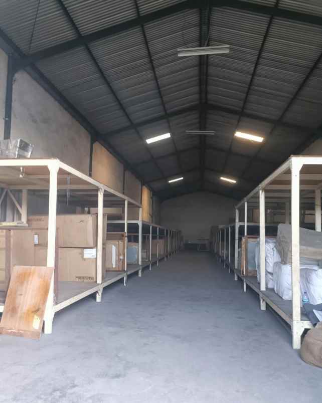 gudang margomulyo permai strategis loss