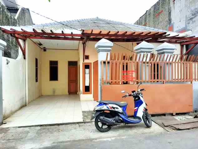 jl perintis 1 lantai reni tampubolon