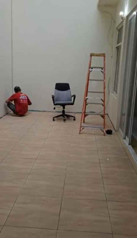 jual rumah golf lake cengkareng jak bar