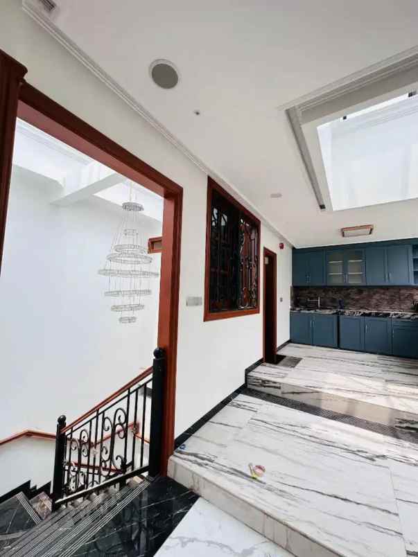 jual rumah mewah baru di pondok kelapa jakarta timur