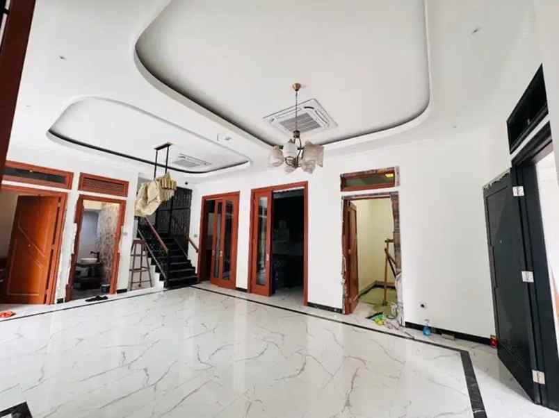 jual rumah mewah baru di pondok kelapa jakarta timur