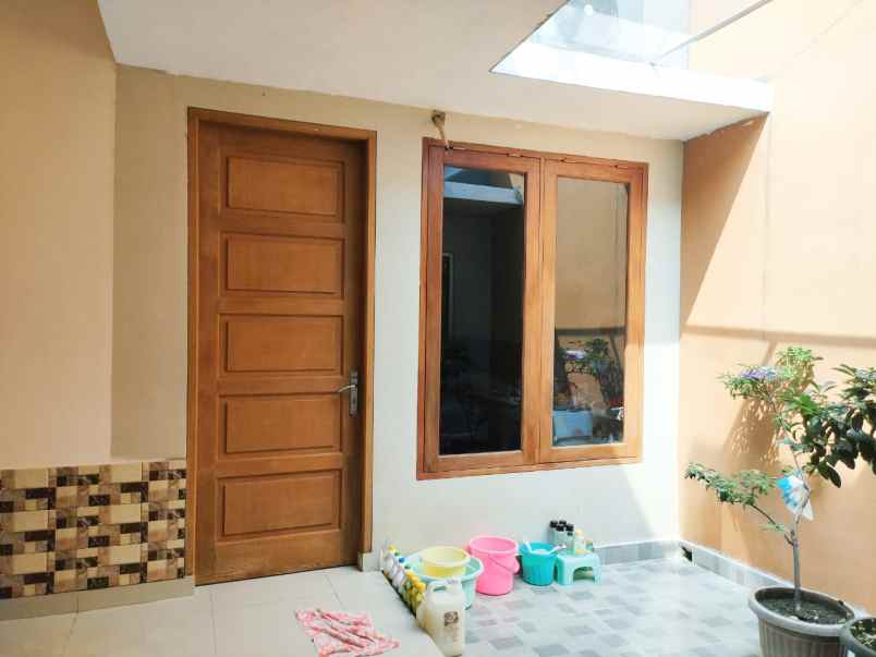 jual rumah taman semanan indah jak bar