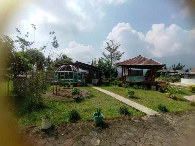 jual villa vieu cantik