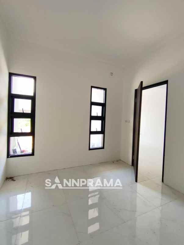 last unit rumah 3 kt strategis tapos depok