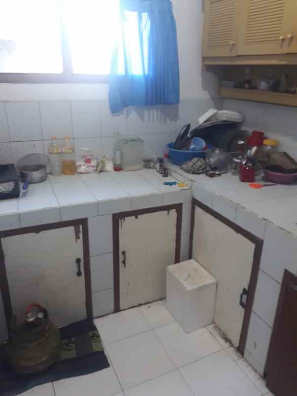 losmen kota wisata batu madewo apples