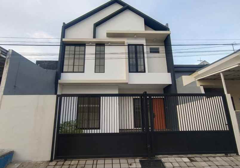 mulyosari 2 lantai baru gress