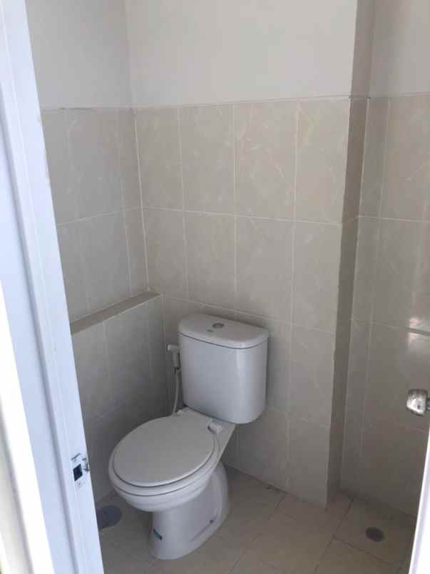 murah banget green lake view tangerang dekat uin