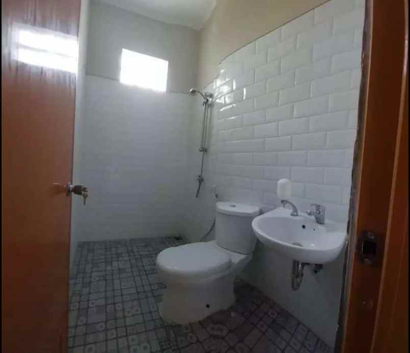 ruko 2 5 lantai mainroad sayap burangrang