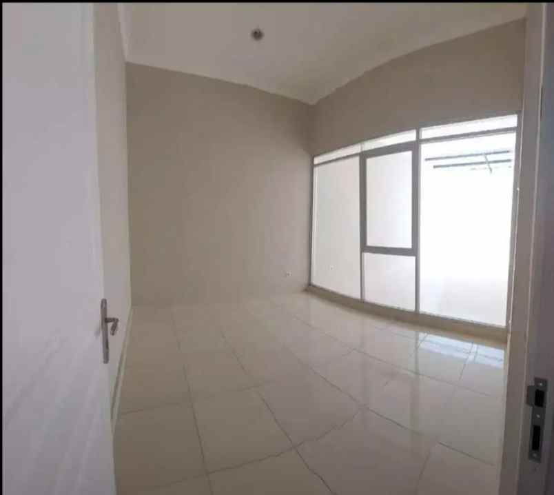 ruko 2 5 lantai mainroad sayap burangrang