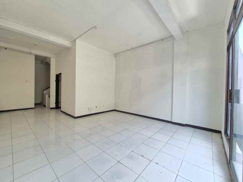 ruko klampis square surabaya