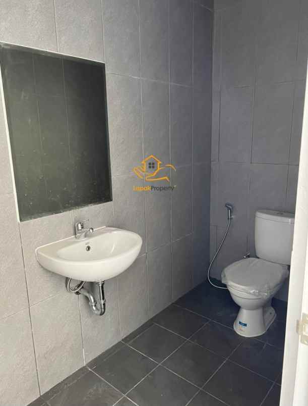 ruko new east jakarta garden city siap pakai