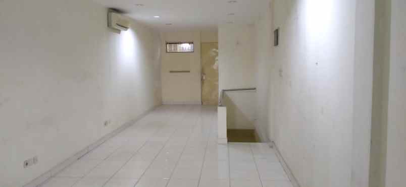 ruko teluk gong 3 lantai murah