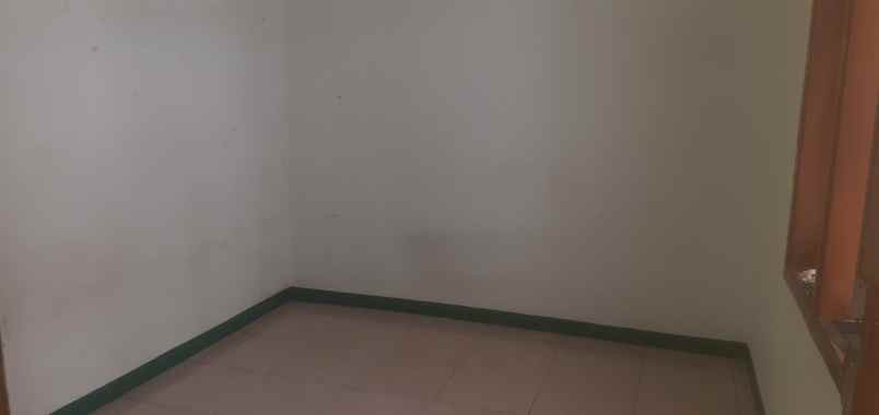 rumah 2 5 lantai murah siap huni disayap cihanjuang