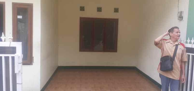 rumah 2 5 lantai murah siap huni disayap cihanjuang