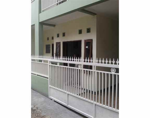 rumah 2 5 lantai murah siap huni disayap cihanjuang