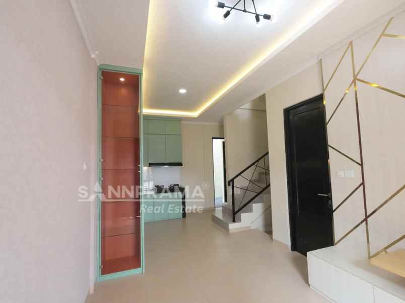 rumah 2 lantai dalam cluster dekat mall paradise walk