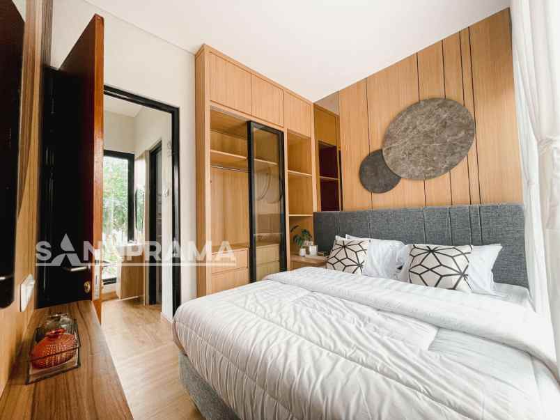 rumah 2 lantai dekat bsd city akses tol dan stasiun