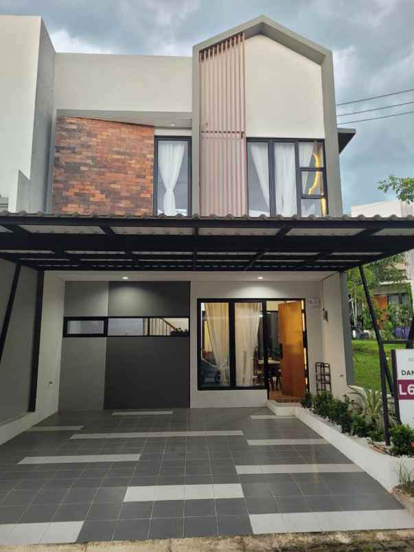 rumah 2 lantai dekat bsd city akses tol dan stasiun