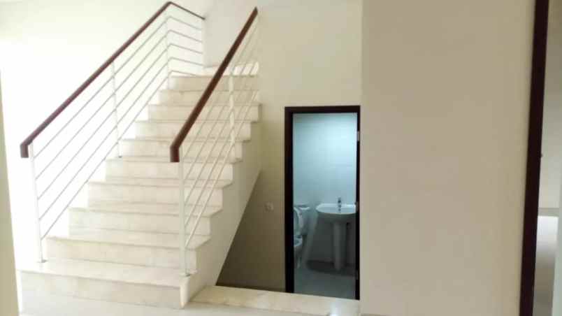 rumah 2 lantai indent cipete jakarta selatan