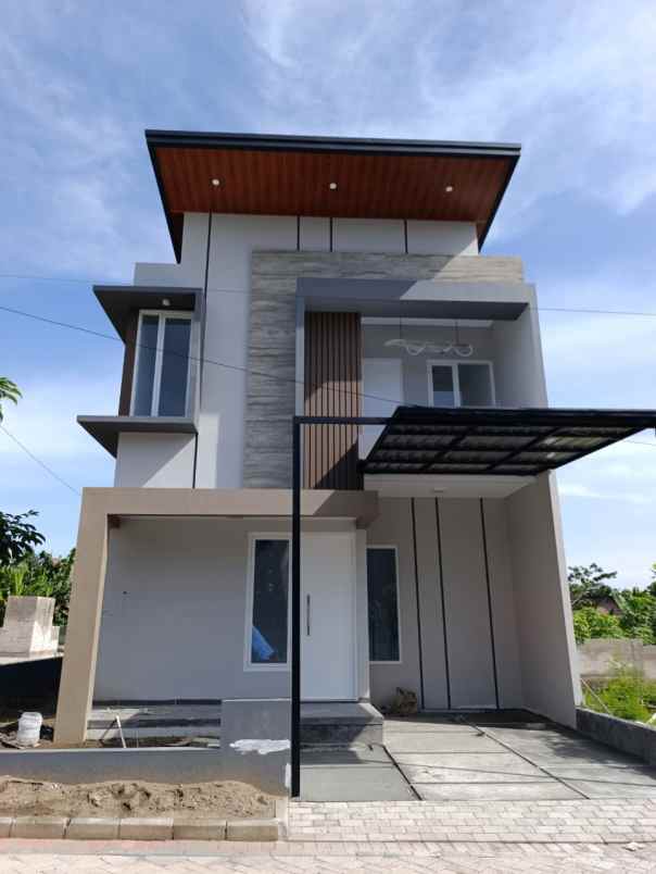 rumah 2 lantai magetan diskon 45 jt perumahan syariah