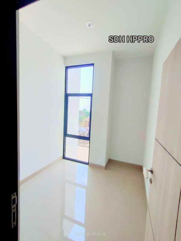 rumah 2 lantai murah tanpa dp di karawang