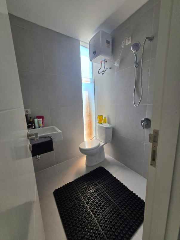 rumah 2 lantai northwest central citraland