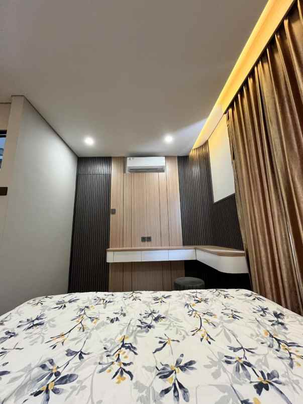 rumah 3 lantai limo grogol depok