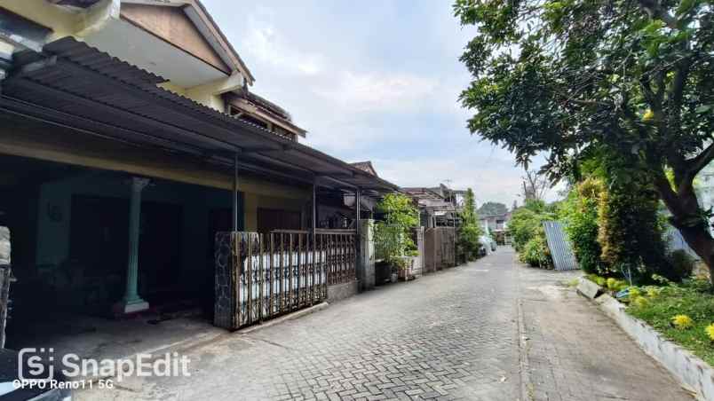 rumah 3 lantai siap huni hanya 800 juta di sawojajar