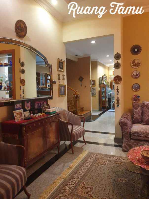 rumah araya 1 galaxi bumi permai strategis bagus