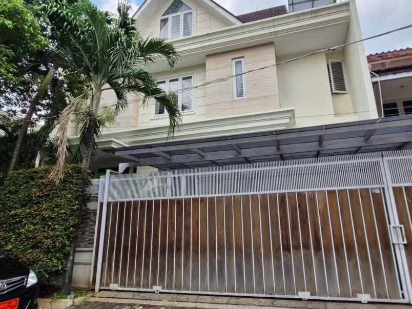 rumah bagus siap huni di pondok indah jakarta selatan
