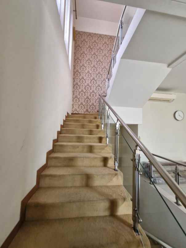 rumah bagus siap huni di pondok indah jakarta selatan