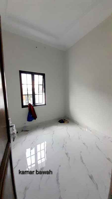 rumah baru 2 lanatai di kalisari jakarta timur