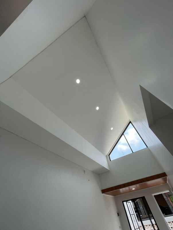 rumah baru siap huni estetik di jati sari permai