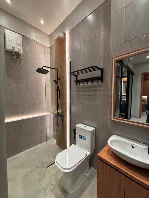 rumah baru siap huni lokasi full furnish di sukun