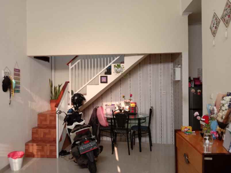 rumah belakang kampus jgu dekat grand depok city