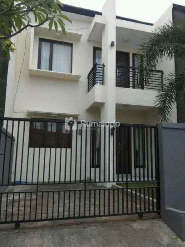 rumah cantik 3 bedroom dekat kerobokan badung bali
