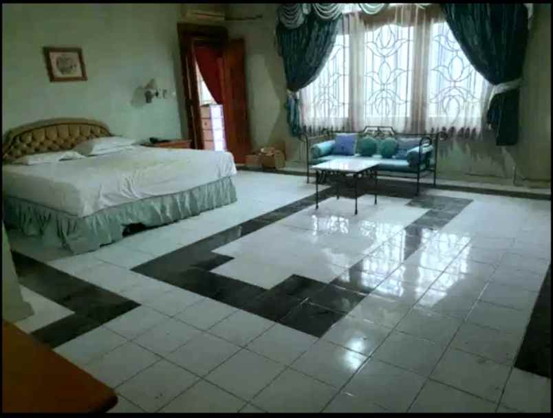 rumah cantik di komplek batununggal indah bandung