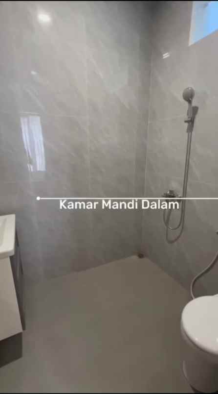 rumah cantik griya asri pakuwon city