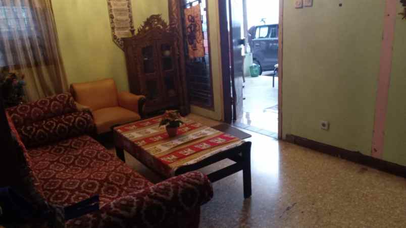 rumah cempaka putih tengah