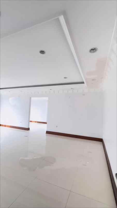 rumah di kelapa cengkir kelapa gading