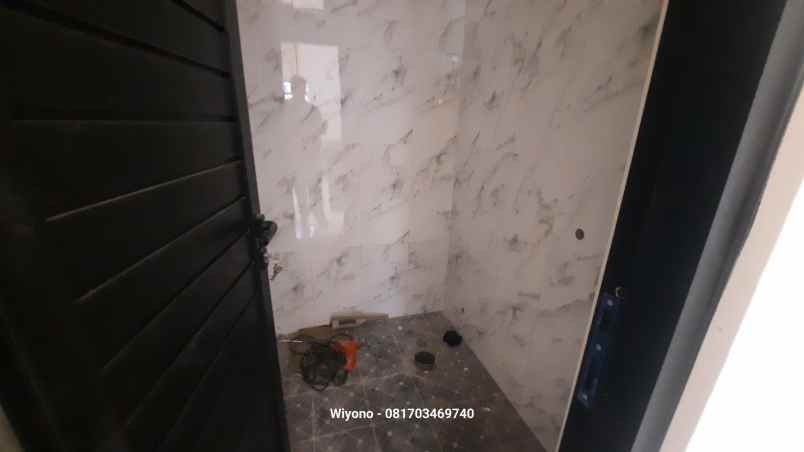rumah di lebak kawasan tambaksari surabaya