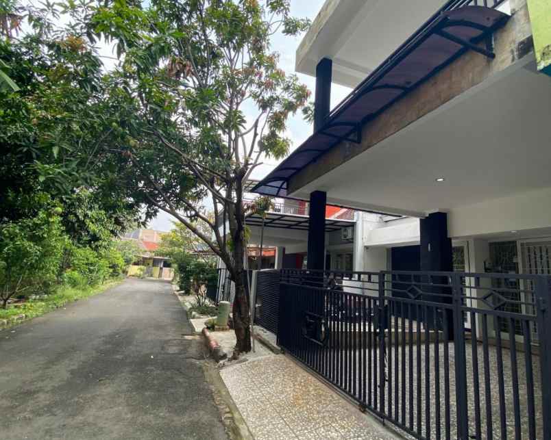 rumah dijual menteng metropolitan cakung jakarta timur
